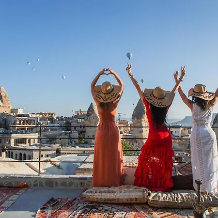 Lunar Cappadocia Göreme