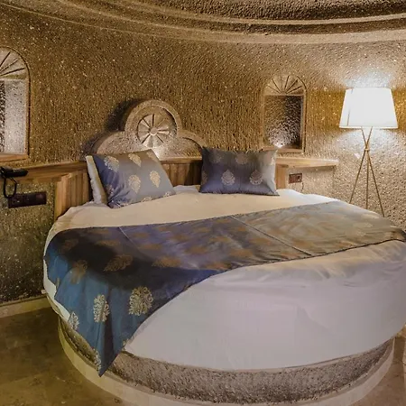 Lunar Cappadocia Göreme